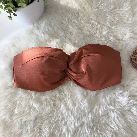 Victoria's Secret Other - VICTORIA’S SECRET Convertible Bandeau Bikini Top